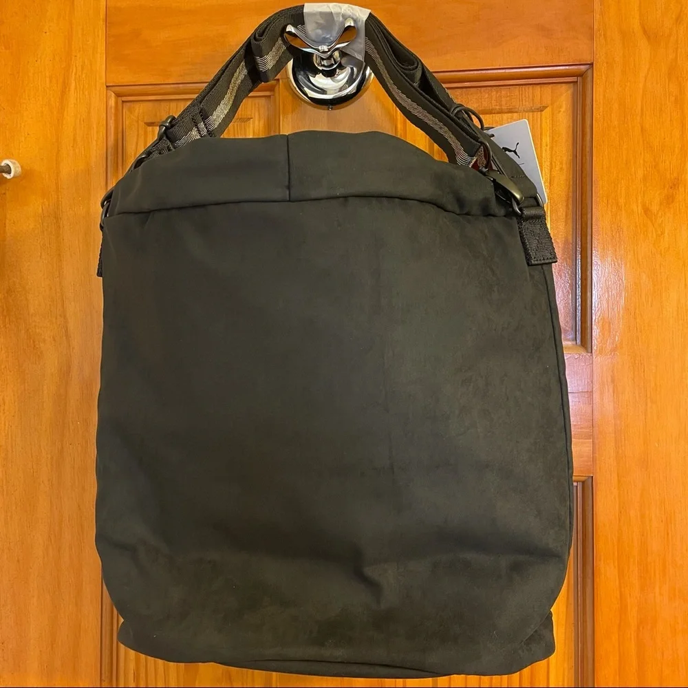 NWT PUMA x CHARLOTTE OLYMPIA BLACK CAT BUCKET BAG Case Purse Tote Strap NEW - Picture 4 of 12